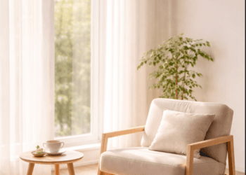 Ilustrasi ruangan minimalis yang mencerminkan ketenangan pikiran setelah berhasil menerapkan gaya hidup minimalis finansial dalam keseharian.