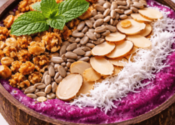 Berbagai pilihan Topping Smoothie Bowl Hits guna memberikan tekstur renyah dan estetik pada sarapan sehat Anda di tahun 2026.