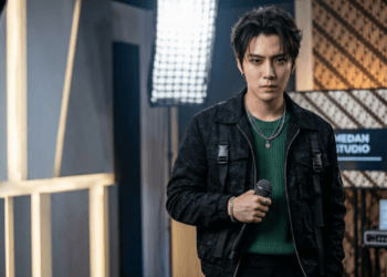 Doyoung Minta Tak Sebar Rumor miring mengenai keputusan Mark meninggalkan grup.