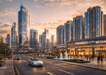 Gedung-gedung pencakar langit yang membentuk cakrawala Kawasan Bisnis Medan yang sangat modern dan megah.