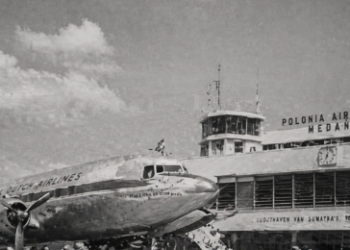 Foto dokumentasi yang menggambarkan bagian dari Sejarah Bandara Polonia Medan di masa lampau.