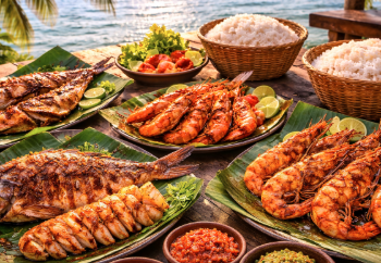Sajian seafood bakar yang menggugah selera sebagai bagian dari pengalaman kuliner kampung nelayan.