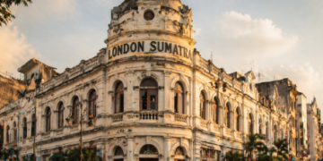 Gedung-gedung tua yang menjadi daya tarik utama Wisata Sejarah Medan di kawasan Kesawan.