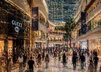 Suasana interior salah satu pusat perbelanjaan modern yang menjadi ikon gaya hidup mewah di Sumatera Utara.