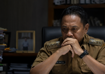 Ilustrasi mengenai tanggung jawab jabatan yang menjadi fokus dalam penyelidikan Peran Pejabat Sibolga pada kasus korupsi pasar.