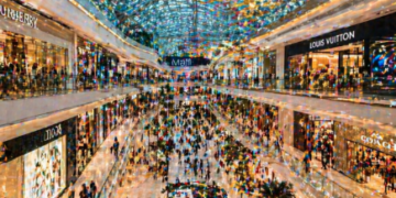 Interior megah Centre Point Medan yang menawarkan pengalaman berbelanja dengan suasana sangat eksklusif sekali.