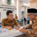 Penerapan Etika Profesi Medan yang berorientasi pada pelayanan guna mewujudkan birokrasi yang bersih, melayani, dan profesional pimpinan.