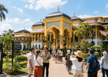 Optimalisasi fungsi Fasilitas Wisata Medan melalui penyediaan sarana prasarana penunjang pariwisata guna meningkatkan kunjungan turis di lingkungan pemerintah kota pimpinan.