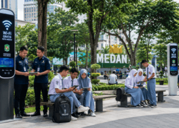 Optimalisasi fungsi Infrastruktur Komunikasi Medan melalui penyediaan jaringan internet gratis di ruang publik guna meningkatkan literasi digital di lingkungan pemerintah kota pimpinan.