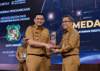 Penyelesaian administrasi Purna ASN Medan sebagai bentuk penghargaan atas dedikasi dan pengabdian panjang pegawai di lingkungan pemerintah kota pimpinan.