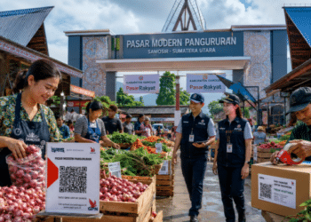Optimalisasi fungsi Pasar Tradisional Samosir melalui penyediaan sistem pembayaran retribusi kios elektronik guna meningkatkan efisiensi tata kelola transaksi komoditas lokal di lingkungan pemerintah wilayah pimpinan.