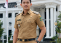 Standarisasi penggunaan Seragam Pegawai Medan yang mencerminkan kedisiplinan dan profesionalisme aparatur sipil negara dalam melayani masyarakat kota pimpinan.