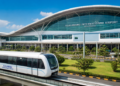 Arsitektur megah dan modern dari gedung terminal Bandara Internasional Kualanamu yang menjadi kebanggaan warga