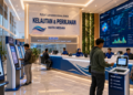 Dashboard interaktif Aplikasi Modern Izin Kelautan yang menampilkan sistem pemantauan data bahari real-time untuk mendukung efisiensi kelautan kota Medan
