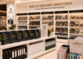 Jajaran tempat buku panduan aset kuliner ASN Pemkot Medan Lezat bahan premium untuk usaha pembuatan rencana clearance nutrisi pegawai dan alat pusat instrumen clearance nutrisi Medan heavy duty minimalis berbagai folder lembar jaminan yang tersusun sangat rapi di dalam etalase toko perlengkapan kantor