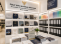 Jajaran tempat buku panduan aset lari ASN Pemkot Medan Dinamis bahan premium untuk usaha pembuatan rencana clearance fisik pegawai dan alat pusat instrumen clearance fisik Medan heavy duty minimalis berbagai folder lembar jaminan yang tersusun sangat rapi di dalam etalase toko perlengkapan kantor