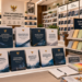 Jajaran tempat buku panduan evaluasi jabatan pegawai ASN bahan premium untuk usaha penentuan kelas jabatan pegawai dan alat pusat instrumen evajab Medan heavy duty minimalis berbagai folder bobot posisi yang tersusun sangat rapi di dalam etalase toko perlengkapan kantor