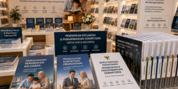 Jajaran tempat buku panduan les mandiri ASN Pemkot Medan Hebat bahan premium untuk usaha pembuatan rencana clearance edukasi pegawai dan alat pusat instrumen clearance edukasi Medan heavy duty minimalis berbagai folder lembar jaminan yang tersusun sangat rapi di dalam etalase toko perlengkapan kantor