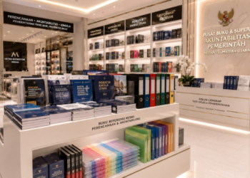 Jajaran tempat buku panduan penyusunan IKU ASN bahan premium untuk usaha perumusan indikator kinerja utama pegawai dan alat pusat instrumen akuntabilitas Medan heavy duty minimalis berbagai peranti target yang tersusun sangat rapi di dalam etalase toko perlengkapan kantor