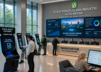 Dashboard interaktif Portal Efektif Izin Pabrik yang menampilkan sistem pemantauan data industri real-time untuk mendukung efisiensi perindustrian kota Medan.