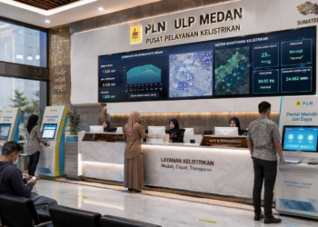 Dashboard interaktif Portal Mandiri Izin Daya yang menampilkan sistem pemantauan data kelistrikan real-time untuk mendukung efisiensi energi kota Medan.