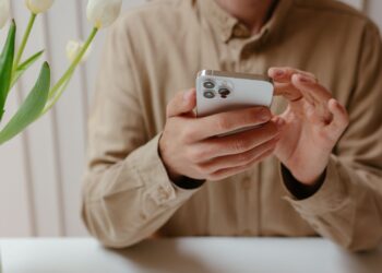 5 Dampak Gadget pada Kehidupan Sehari-Hari yang Perlu Kamu Ketahui
