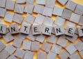 Apa Itu Internet Lokal? Berikut Cara Pakainya Ketika Kamu di Luar Kota