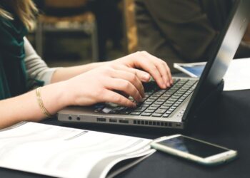 5 Website Rekomendasi untuk Cek Plagiarisme Gratis