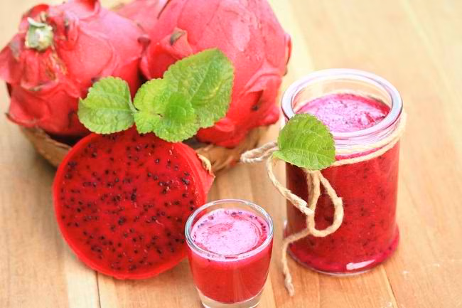 5 Manfaat Buah Naga untuk Kesehatan Tubuh dan Kandungan Nutrisinya
