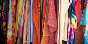 Thrifting: Pengertian, Kelebihan, dan Kekurangan